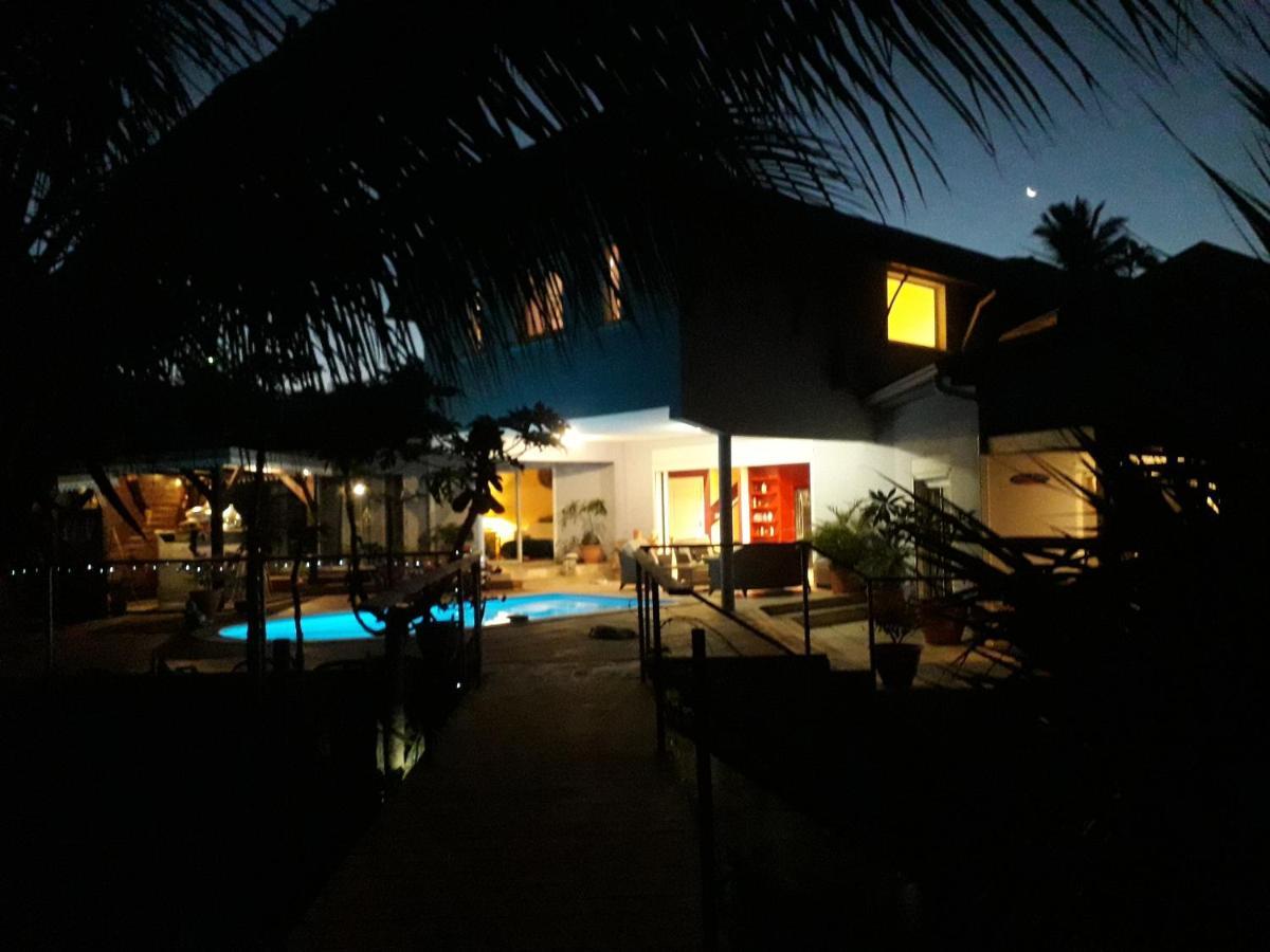 Chez Sonia Et Franck Bed & Breakfast Étang-Salé les Bains Екстериор снимка
